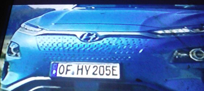 Hund Yilmas…, mal freimachen Yilmas…, bist dann trotzdem nur ein Hund! Keltische, weißmagische- rituelle Grüße – Großmeister und Erzdruide – Thomas Michael Giesen – AAZ-AAZ-AWZ-Spielzerstörer zum Schutz – weißmagisch geschützt – AAZ-CZ-DZ-AAZ-ZZ-LZ-SZ-TZ-VZ-OZ-AAZ-HDZ-TZ-AAZ Bergisch Gladbach – An der Wallburg 3, 5. Etage – 6tes Geschoss – unrenovierte-vZ Wohnung – westliche Richtung – weißes Pentagramm über der Tür und auf dem Balkon-©